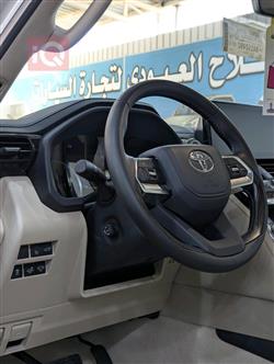 تۆیۆتا لاند کروزەر